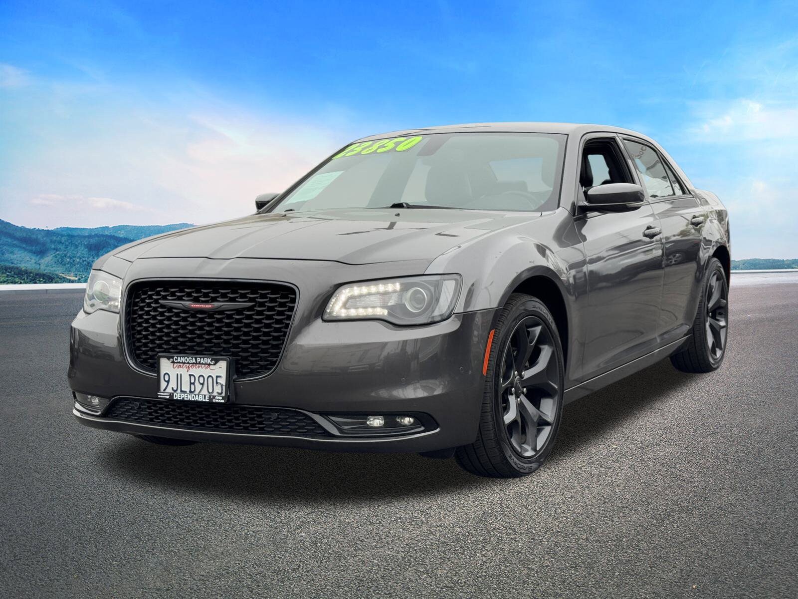 2021 Chrysler 300 LX photo 4