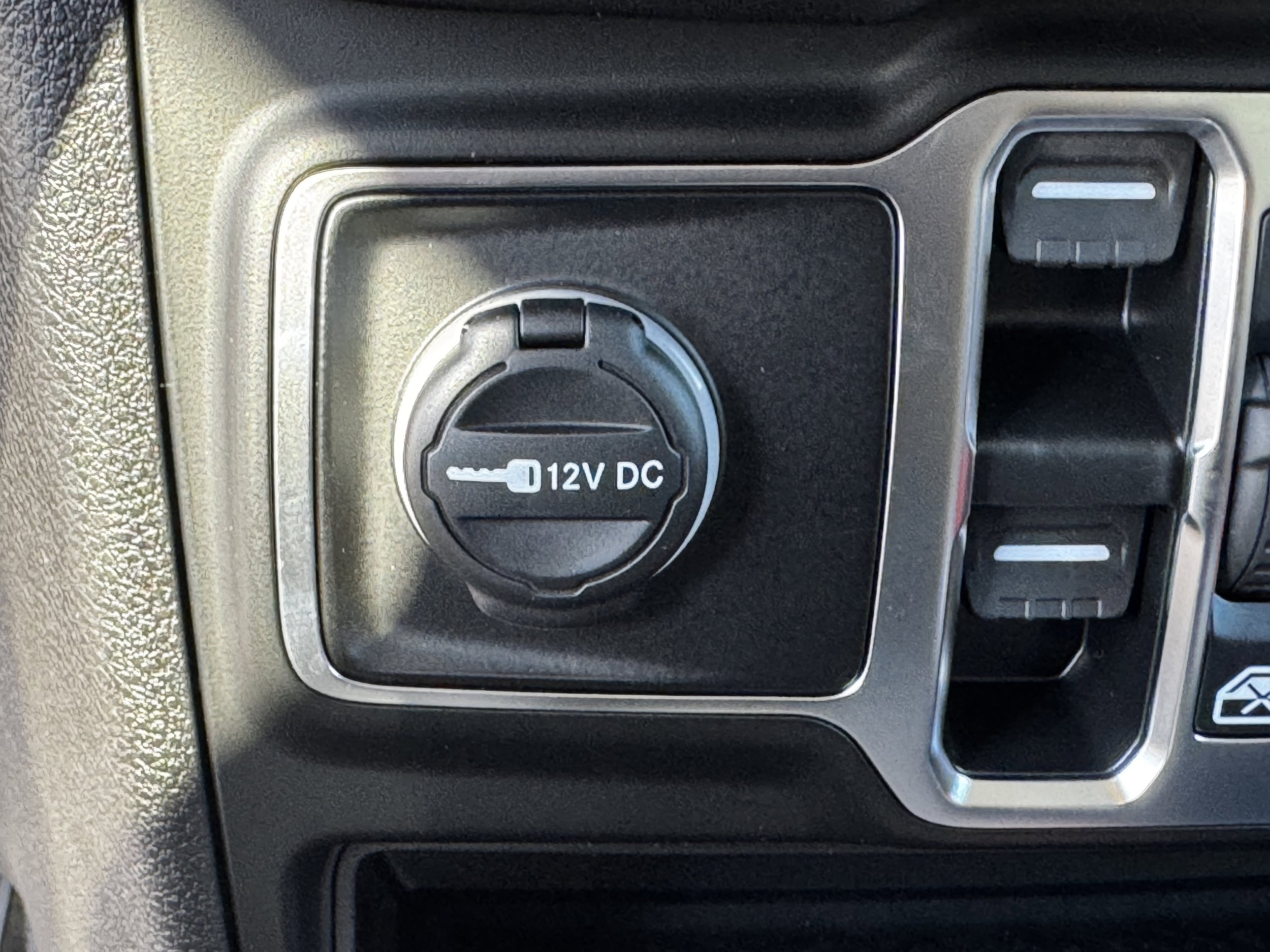 2025 Jeep Wrangler 4-Door Sport S - Photo 25