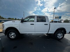2026 Ram 2500 TRADESMAN CREW CAB 4X4 6'4 BOX Pickup