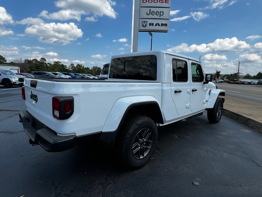 2026 Jeep Gladiator Sport S - Photo 6