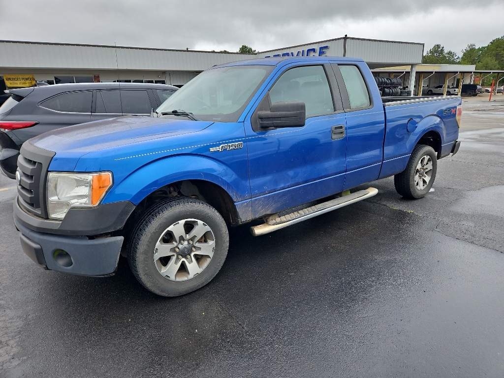 2013 Ford F-150 STX SuperCab 145-in's photo