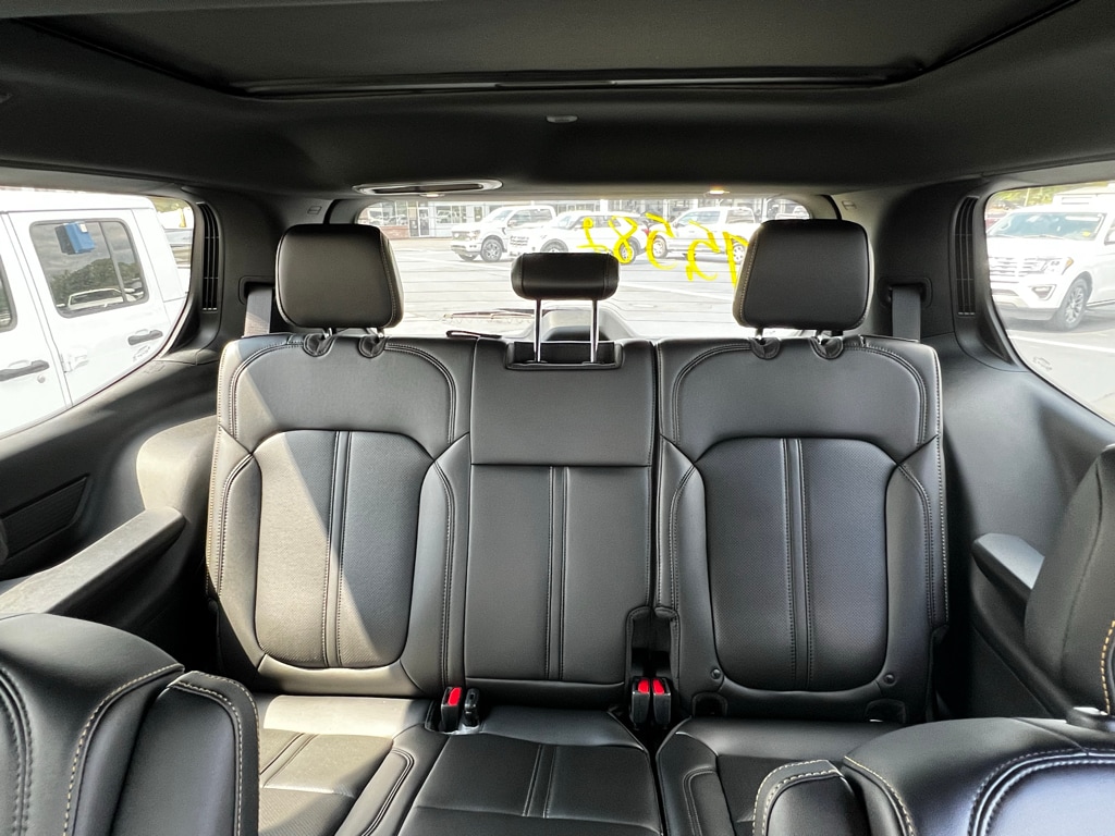 2026 Jeep Grand Wagoneer 85th Anniversary - Photo 15