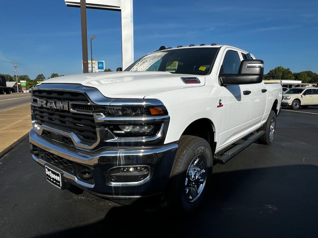 2026 RAM 2500 Tradesman - Photo 2