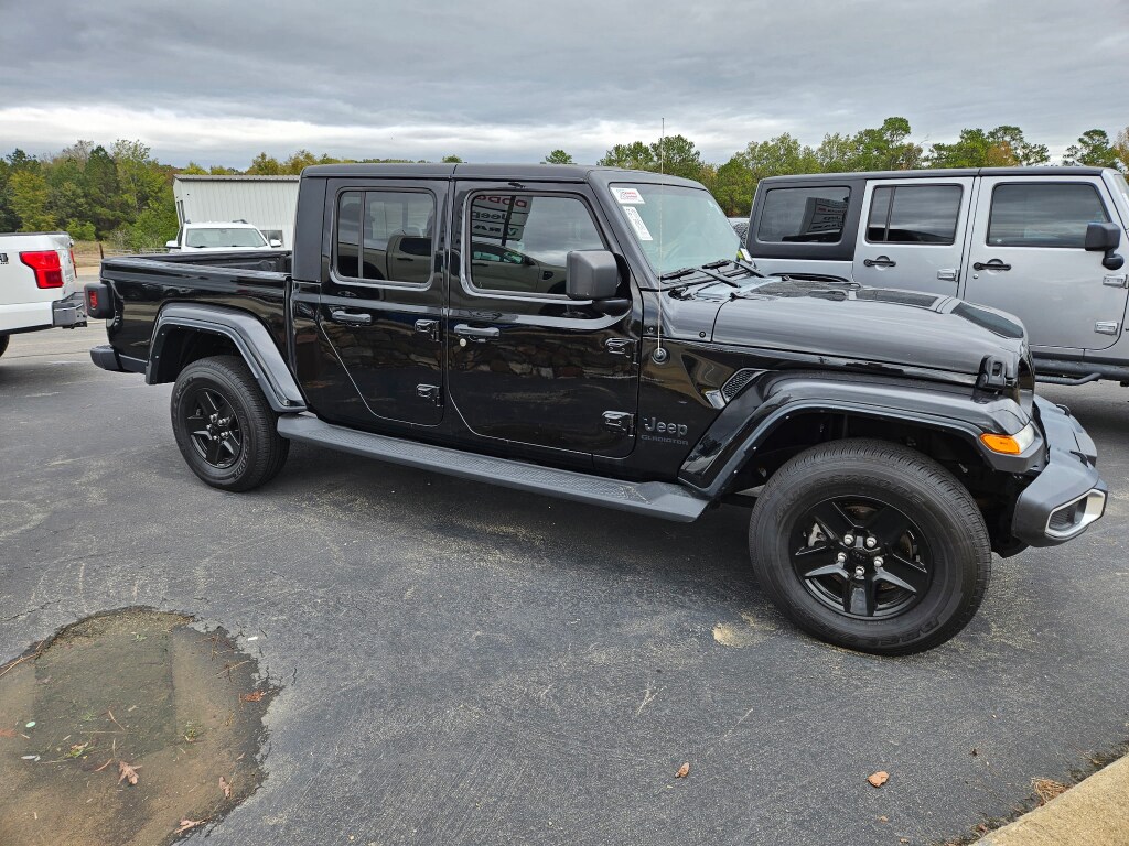 2021 Jeep Gladiator Sport S's photo