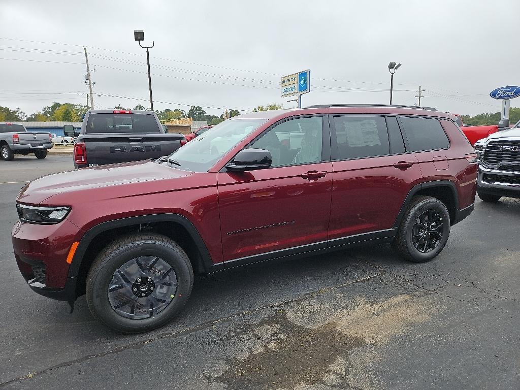 2025 Jeep Grand Cherokee L Altitude's photo