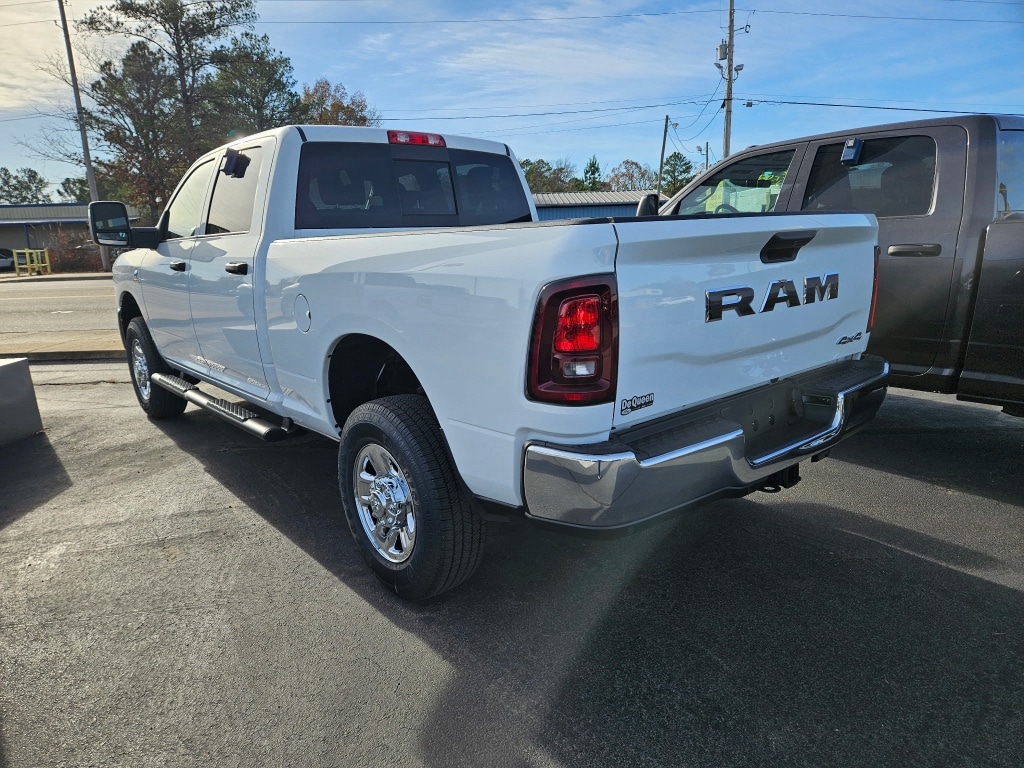 2026 RAM 2500 Tradesman - Photo 4
