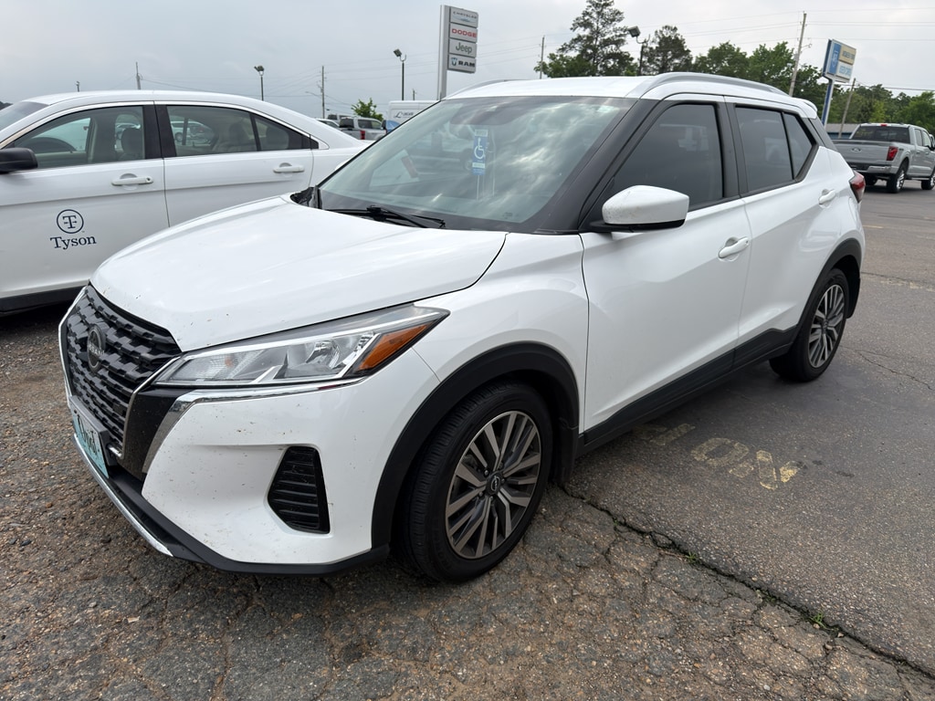 2022 Nissan Kicks 1.6 SV's photo