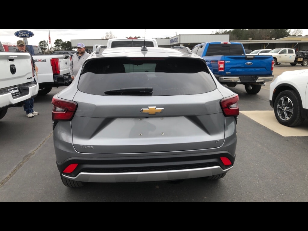 Used 2025 Chevrolet Trax LT Sport Utility
