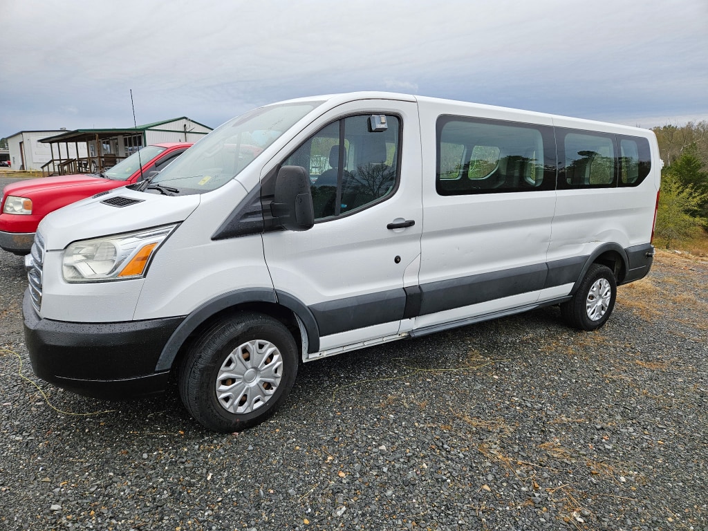 2016 Ford Transit XLT's photo