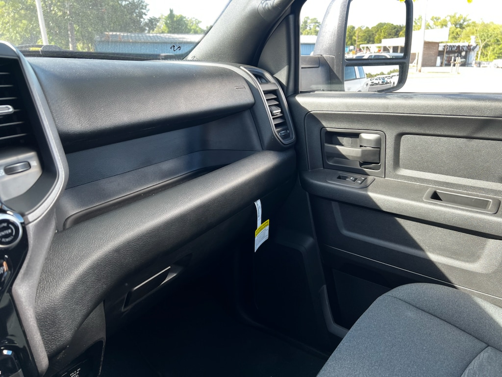 2026 RAM 2500 Tradesman - Photo 14