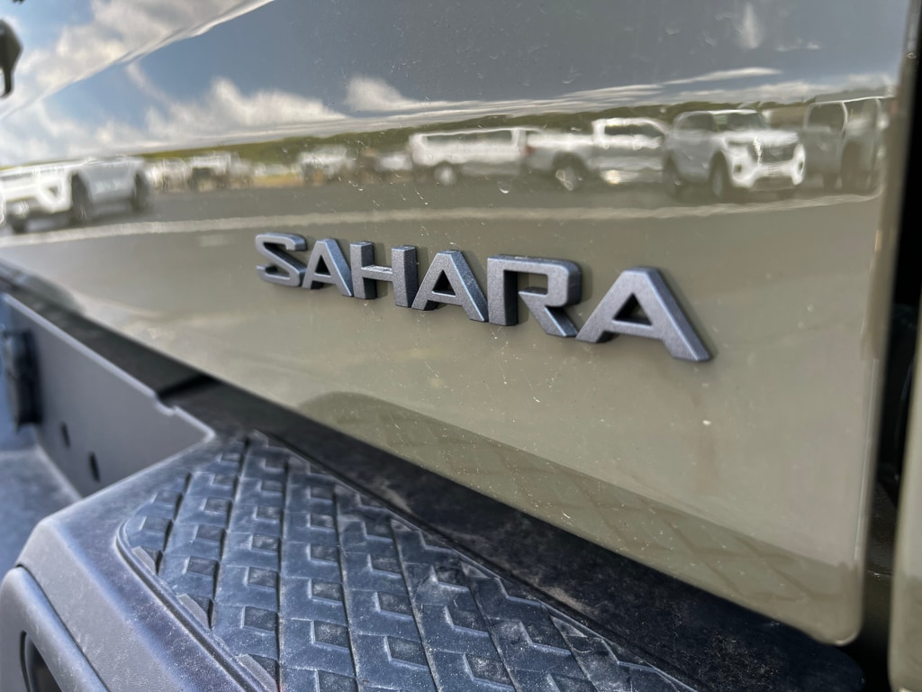 2026 Jeep Gladiator Sahara - Photo 9
