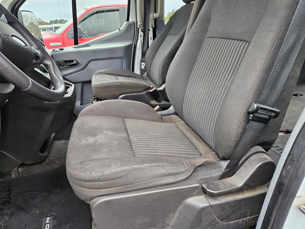 2016 Ford Transit XLT - Photo 6