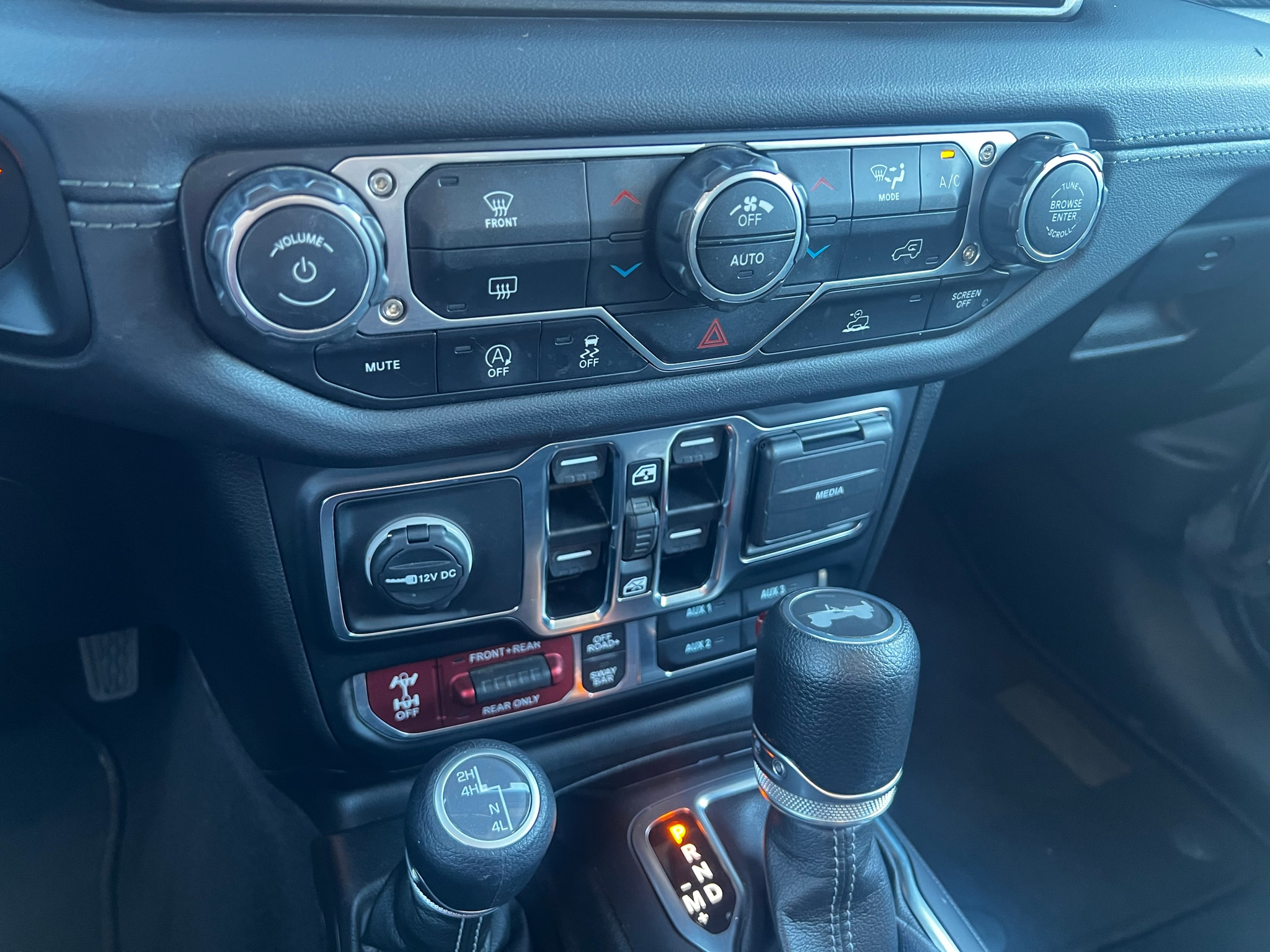 2024 Jeep Wrangler 4-Door Rubicon - Photo 23