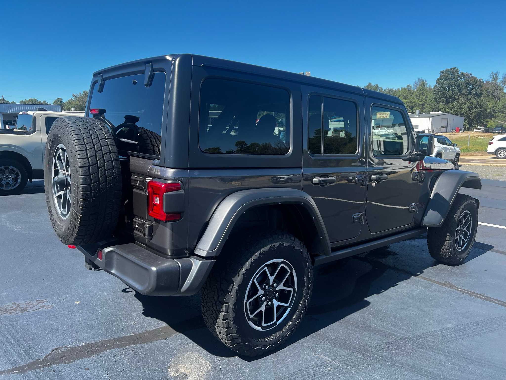 2024 Jeep Wrangler 4-Door Rubicon - Photo 6