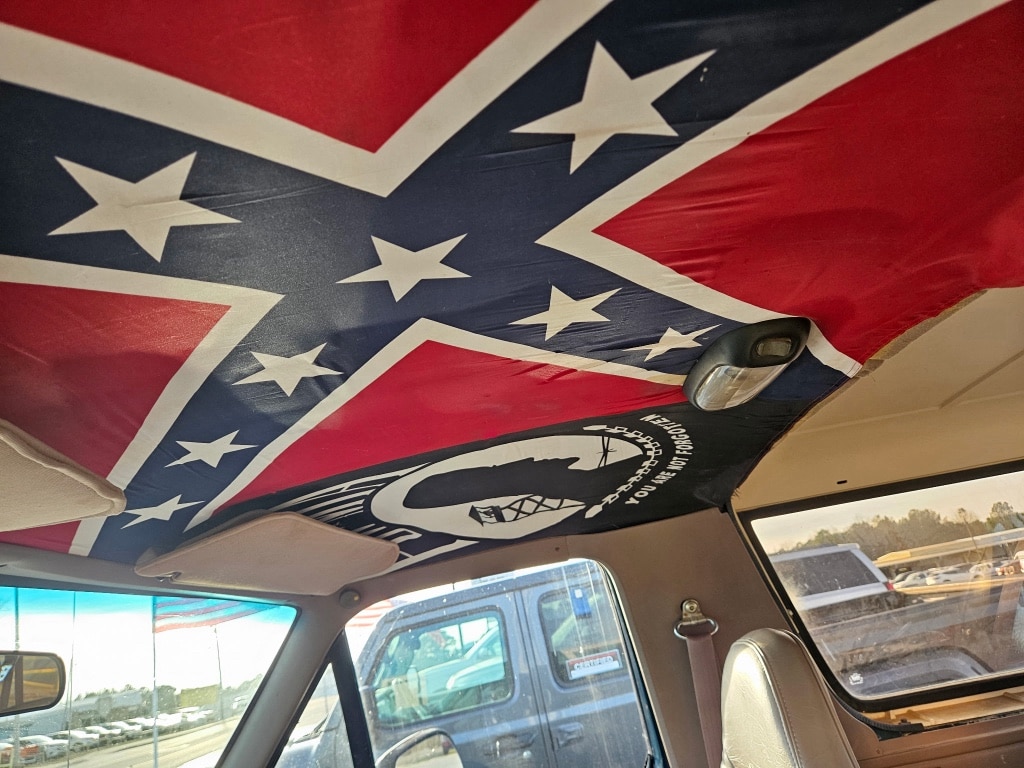 1993 Ford Bronco - Photo 8