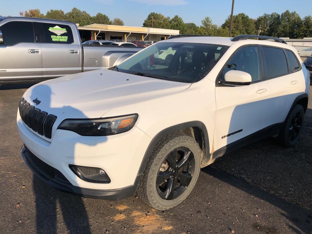 Used 2020 Jeep Cherokee Altitude Sport Utility
