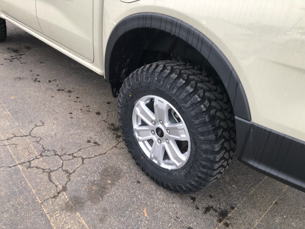 New 2025 Ford Ranger XL SuperCrew