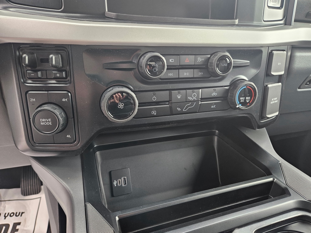 2026 Ford F-350 Super Duty XLT - Photo 9