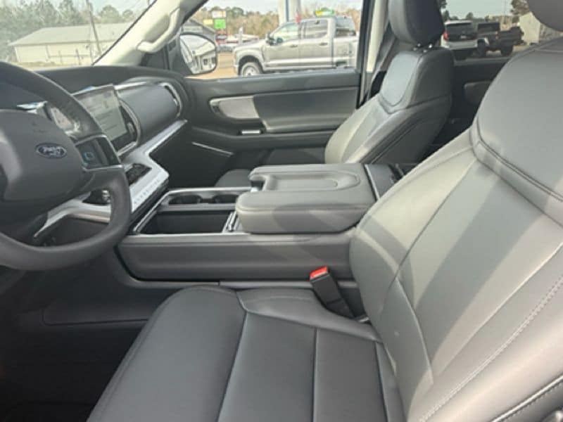 2026 Ford Expedition Active - Photo 15