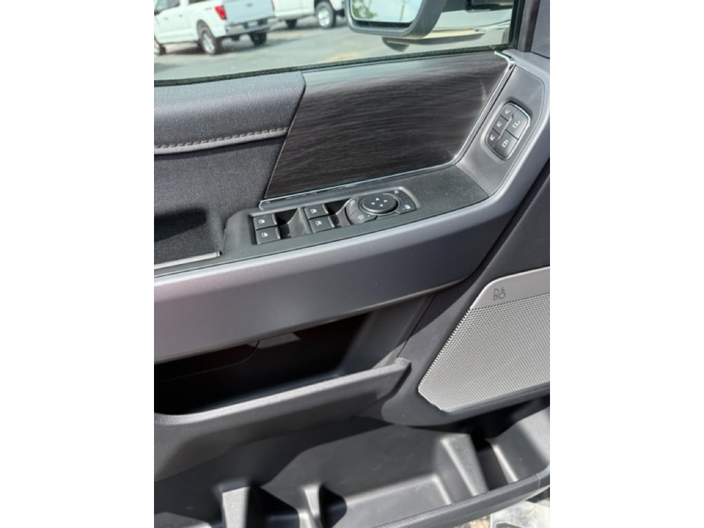 2026 Ford F-150 Lariat - Photo 9