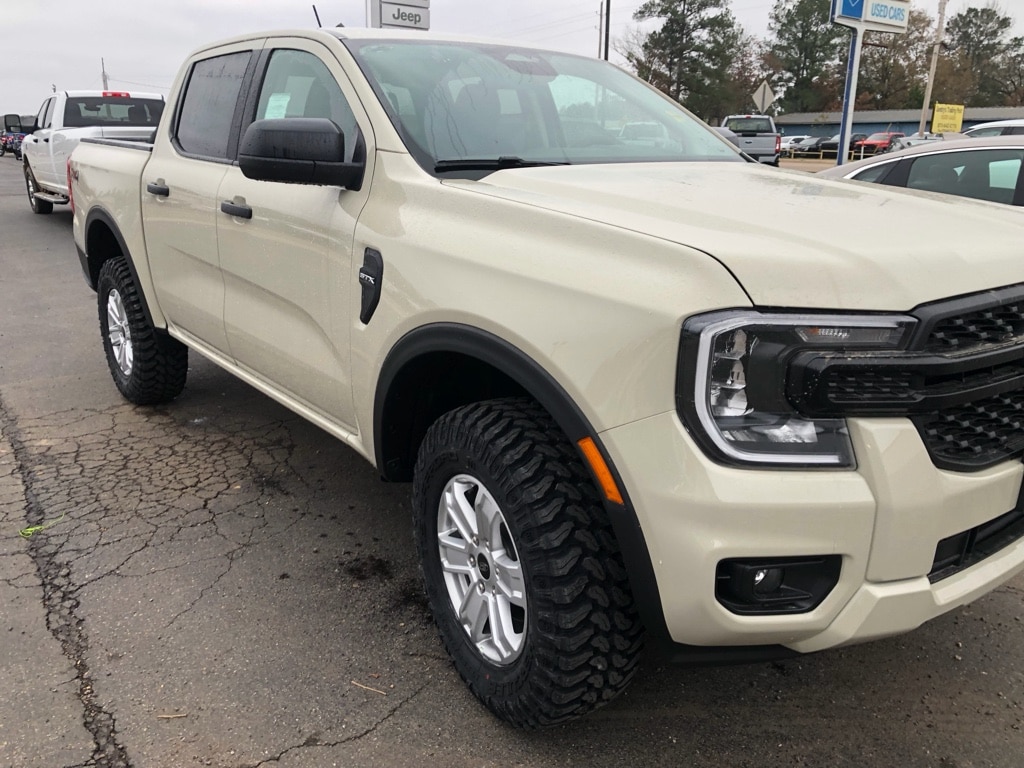 New 2025 Ford Ranger XL SuperCrew