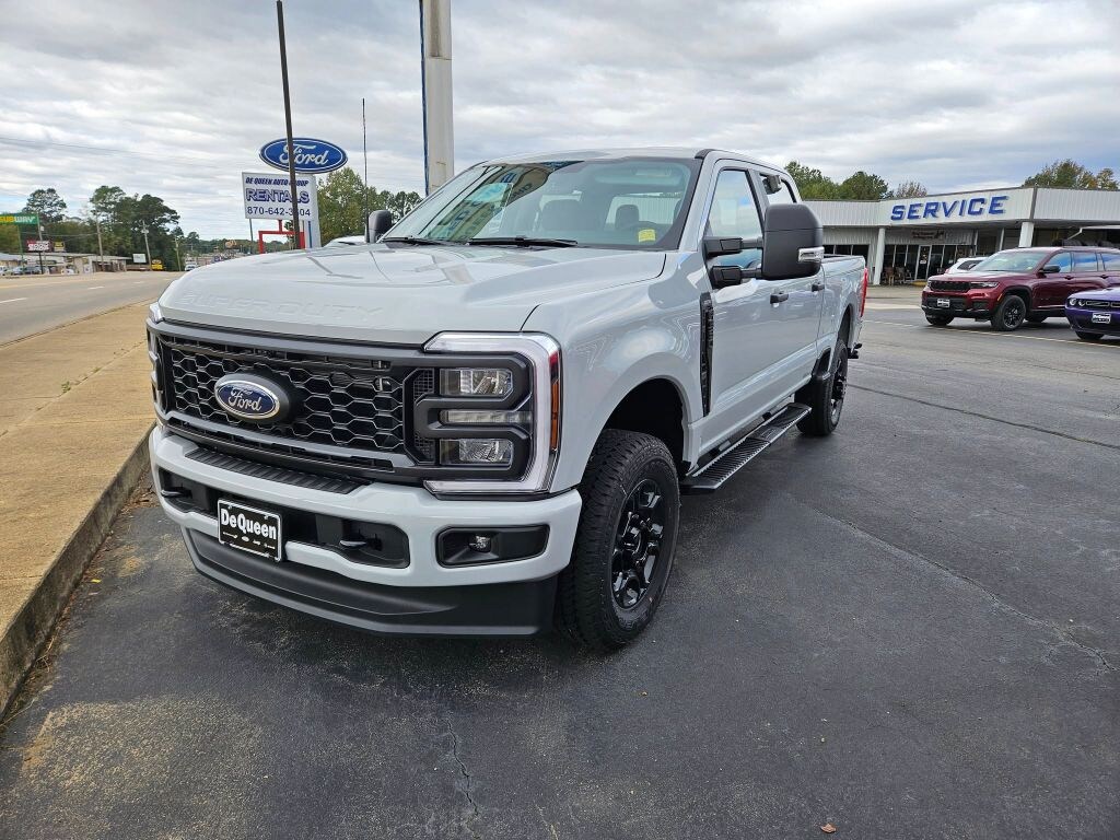 New 2026 Ford F-350 XL Crew Cab
