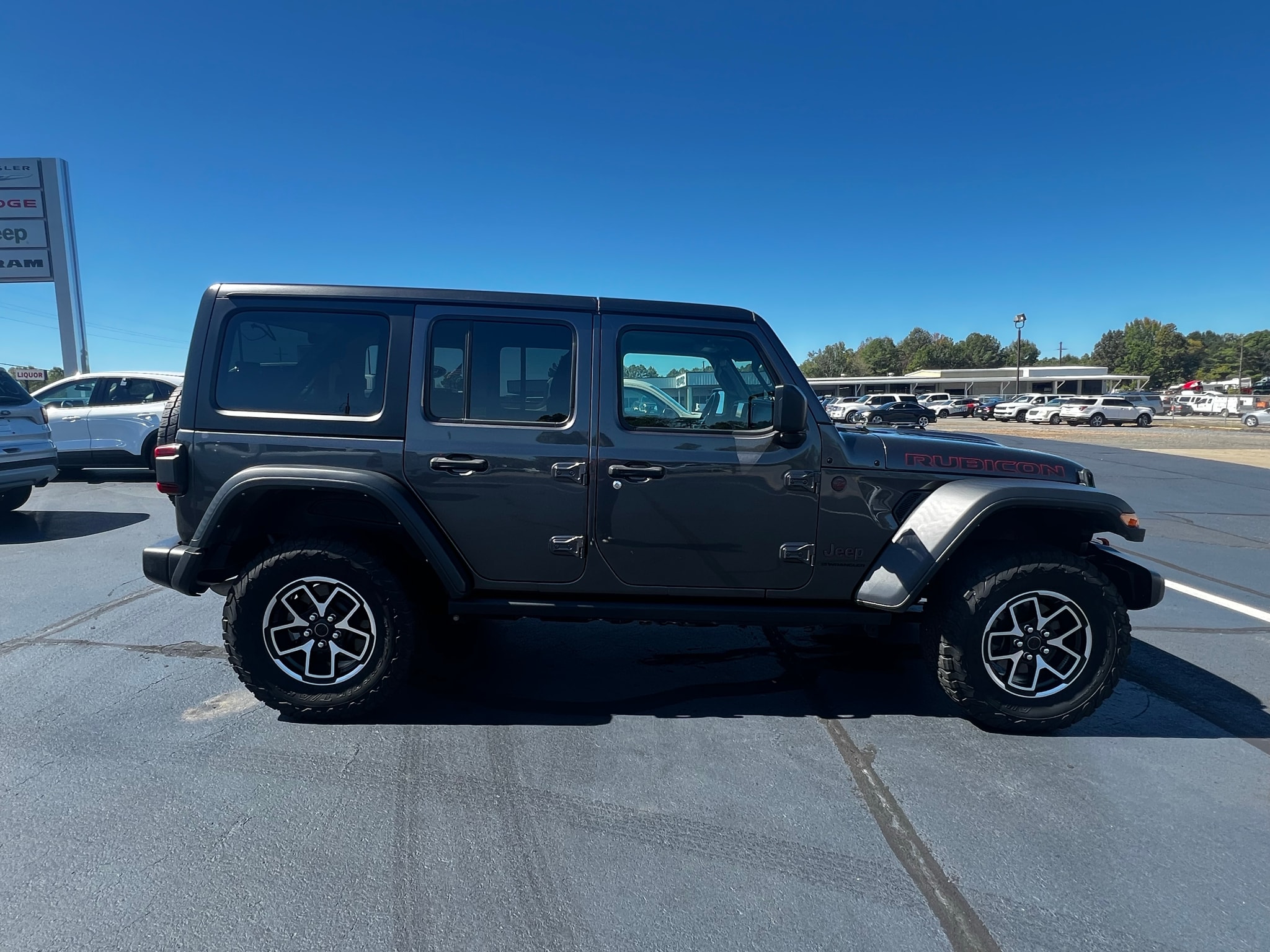 2024 Jeep Wrangler 4-Door Rubicon - Photo 5