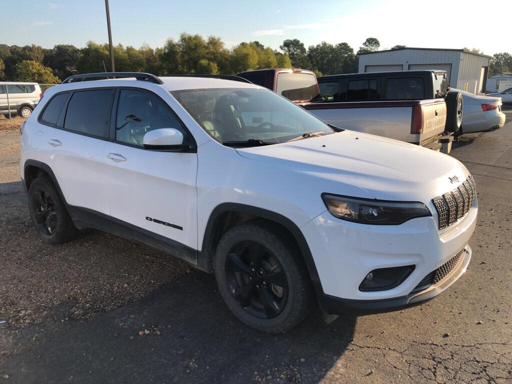 Used 2020 Jeep Cherokee Altitude Sport Utility