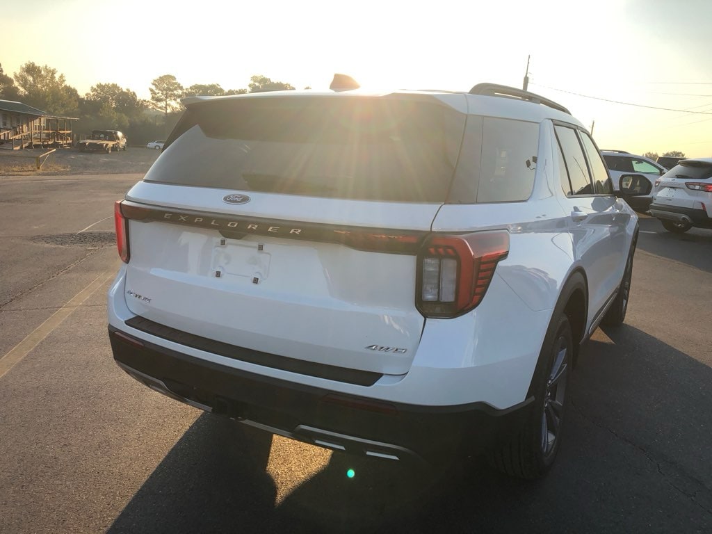 New 2025 Ford Explorer Active SUV