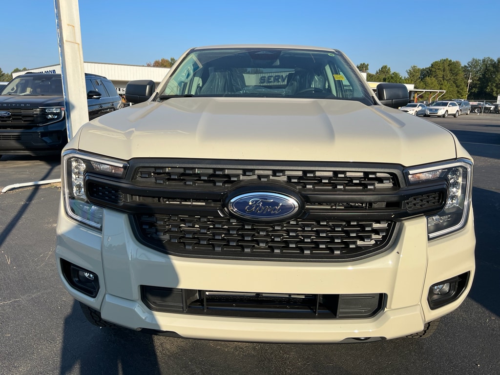 New 2025 Ford Ranger XL SuperCrew