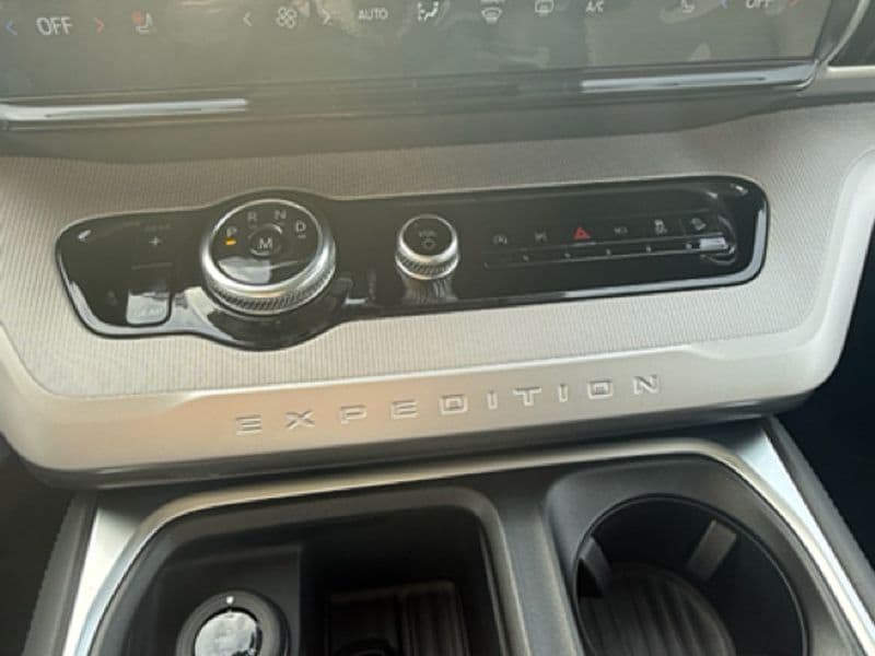 2026 Ford Expedition Active - Photo 16
