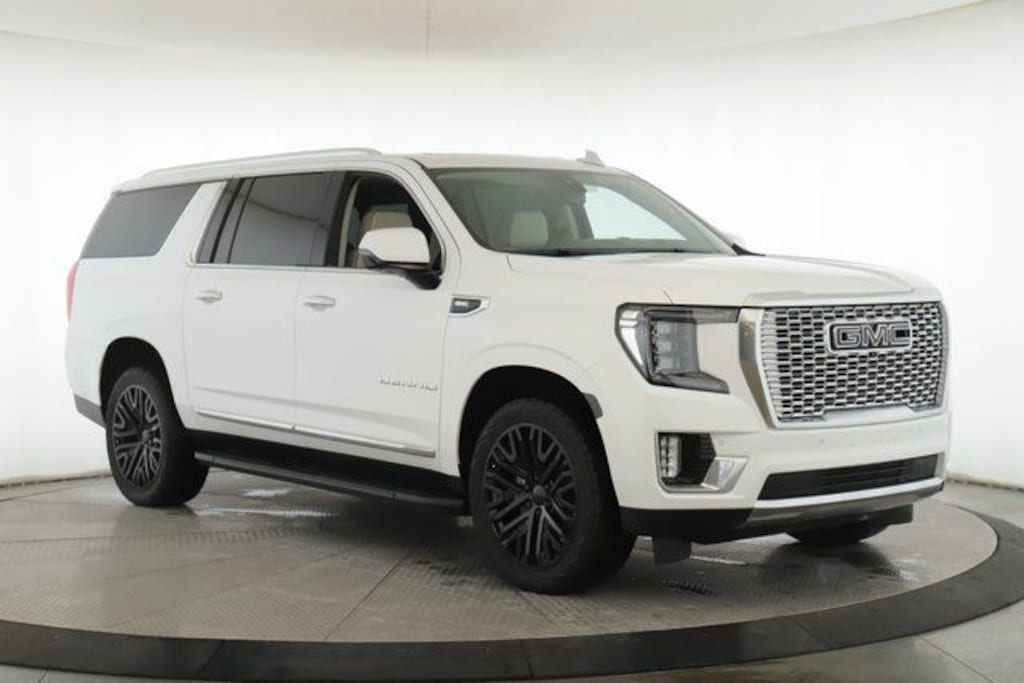 Used 2022 GMC Yukon XL Denali SUV