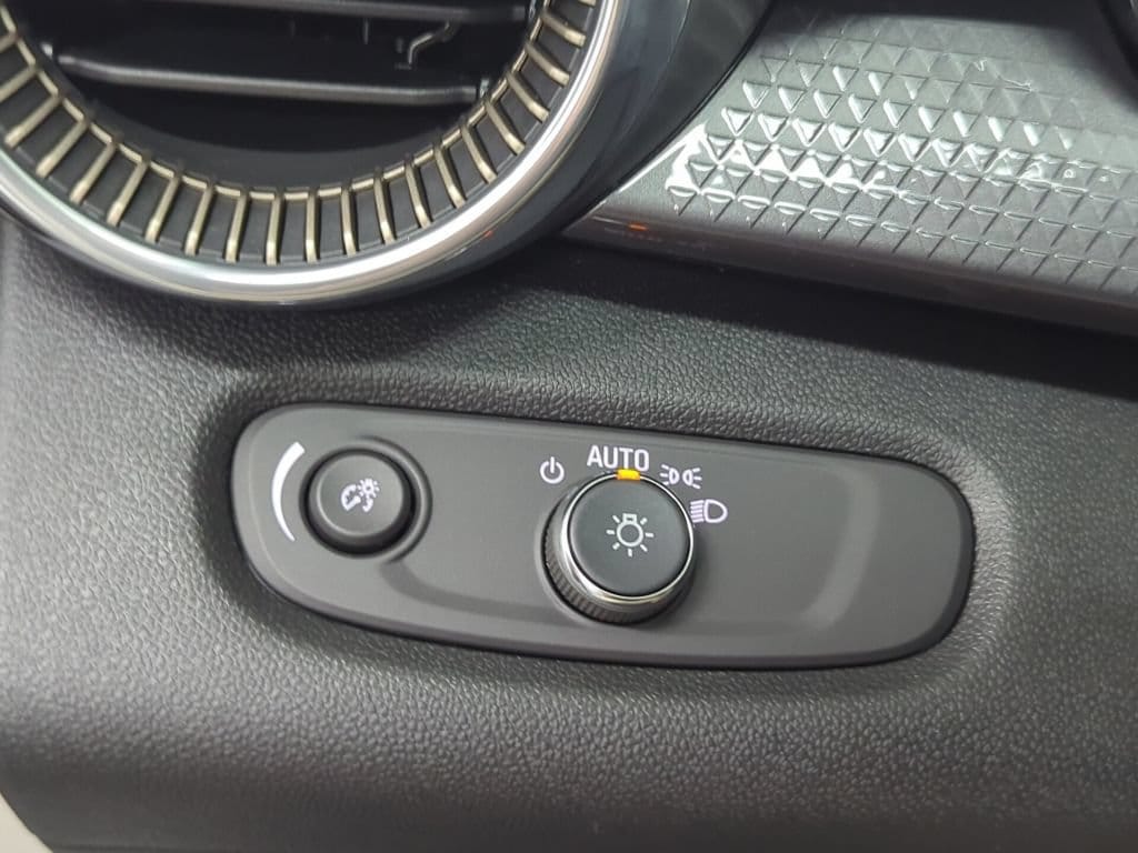 2026 Chevrolet Trax Activ - Photo 11