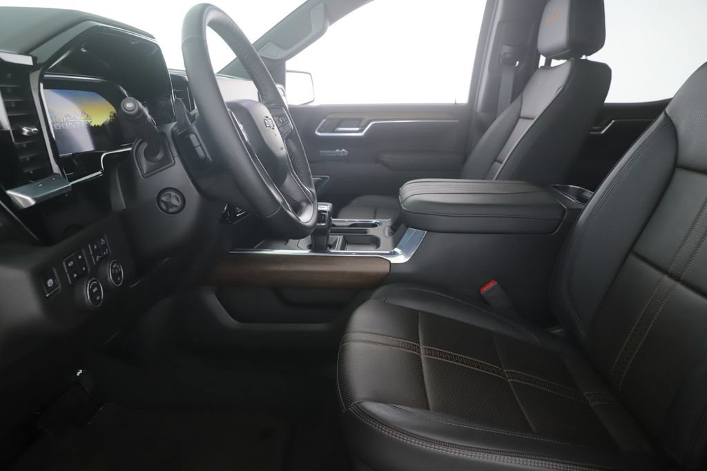 2026 Chevrolet Silverado 1500 High Country - Photo 17