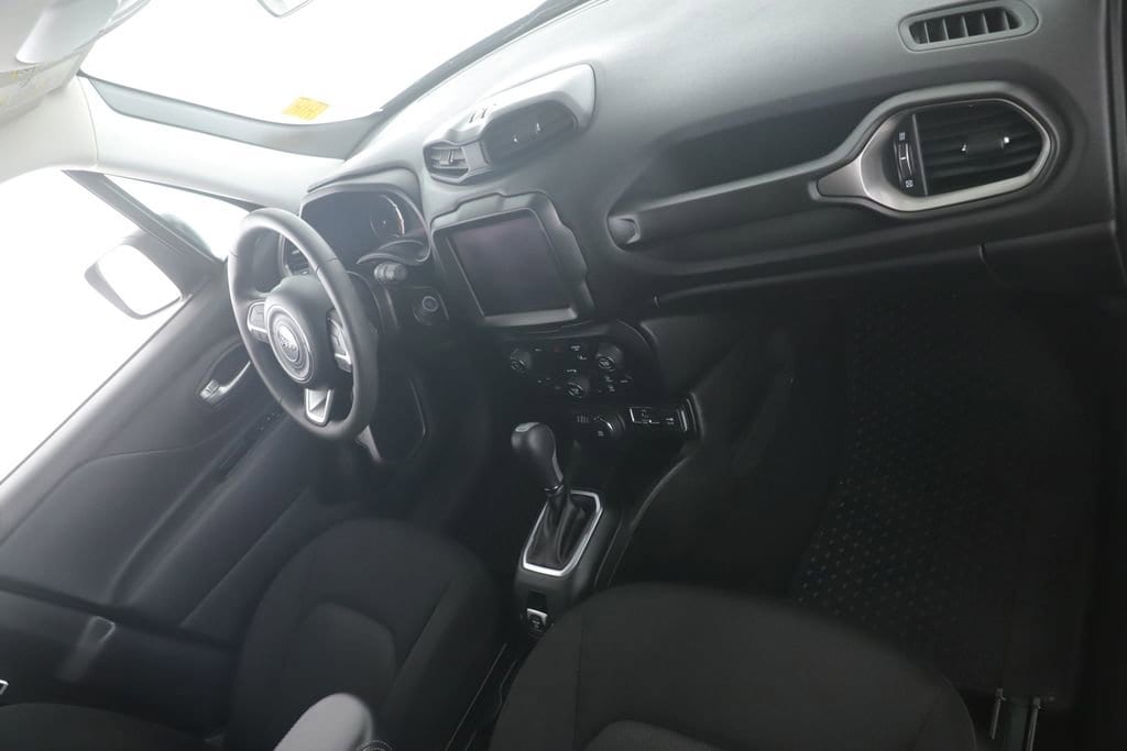 2023 Jeep Renegade Latitude - Photo 26
