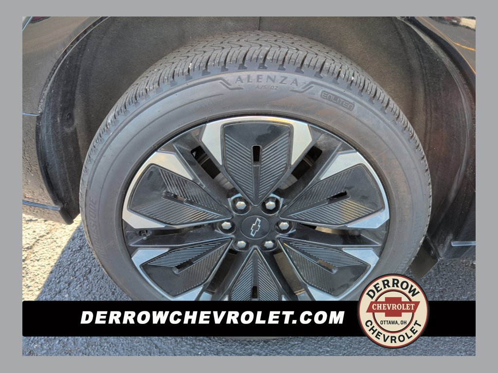Used 2025 Chevrolet Blazer EV RS with VIN 3GNKDJRJ0SS133861 for sale in Ottawa, OH