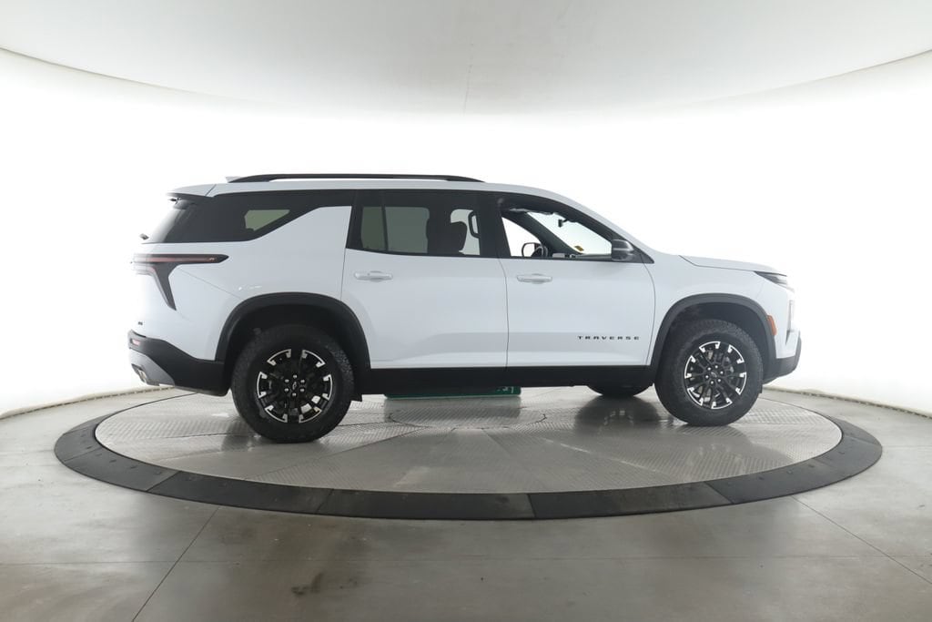 2026 Chevrolet Traverse Z71 - Photo 6