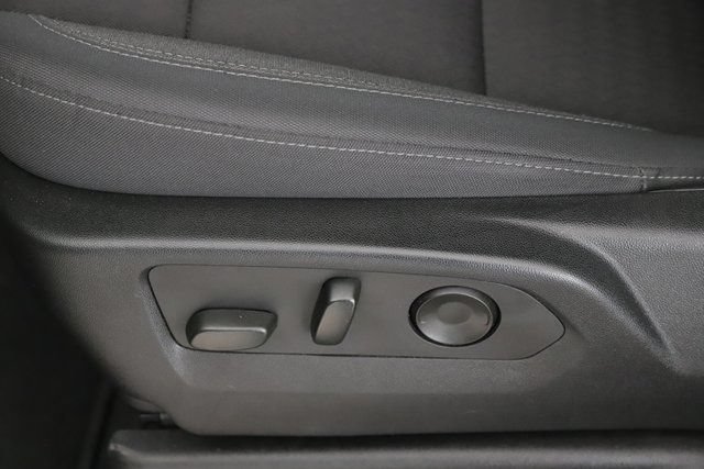2024 GMC Yukon SLE - Photo 18