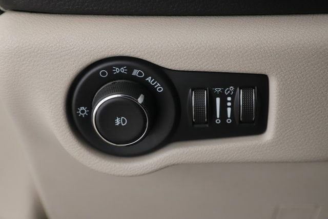 2021 Chrysler Pacifica Hybrid Touring L - Photo 20
