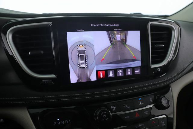 2021 Chrysler Pacifica Hybrid Touring L - Photo 24
