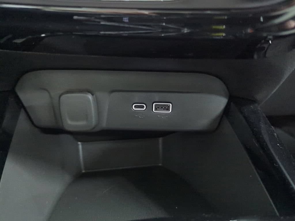 2026 Chevrolet Trax LT - Photo 18