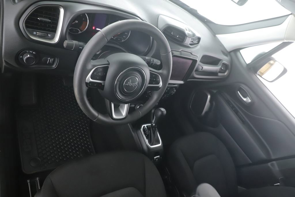 2023 Jeep Renegade Latitude - Photo 17