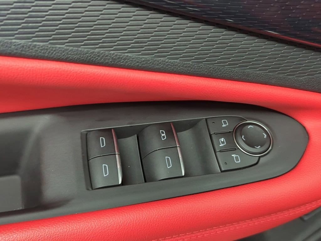 2024 Chevrolet Blazer EV RS - Photo 11