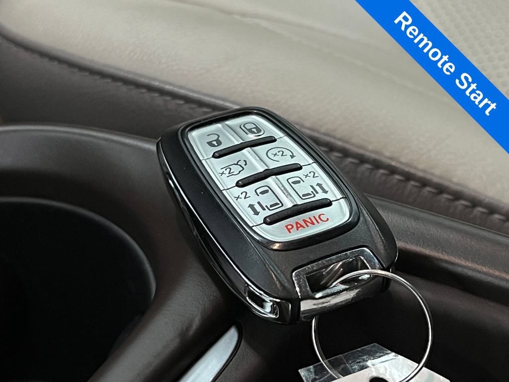 Used 2019 Chrysler Pacifica Touring L with VIN 2C4RC1BG1KR734718 for sale in Ottawa, OH