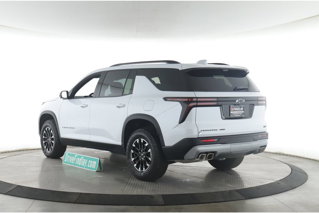 2026 Chevrolet Traverse Z71 - Photo 8