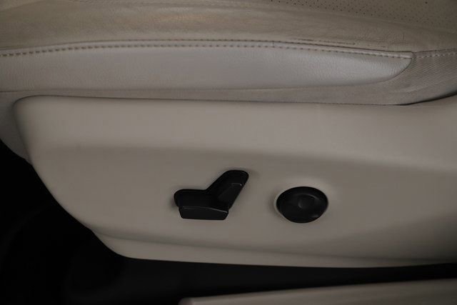 2021 Chrysler Pacifica Hybrid Touring L - Photo 18