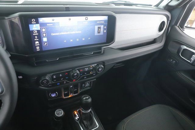 2025 Jeep Wrangler 4xe Sahara 4XE - Photo 25