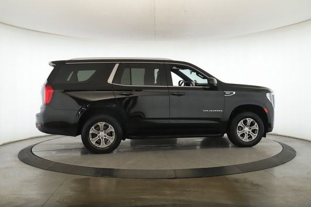 2024 GMC Yukon SLE - Photo 6