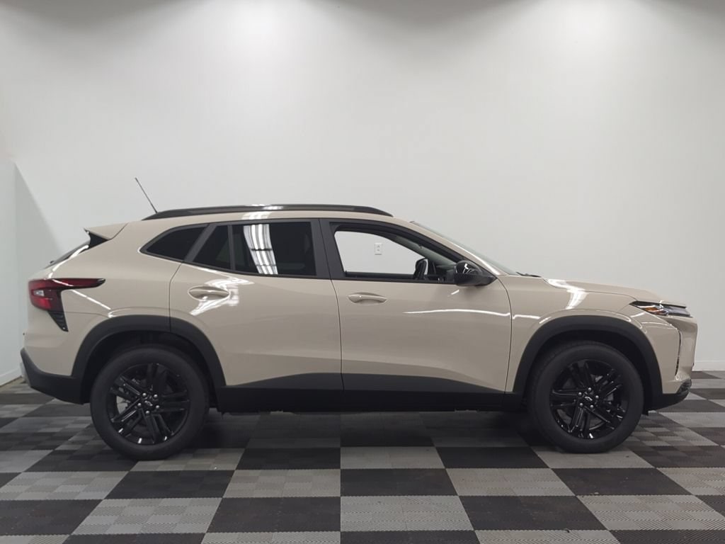2026 Chevrolet Trax Activ - Photo 8