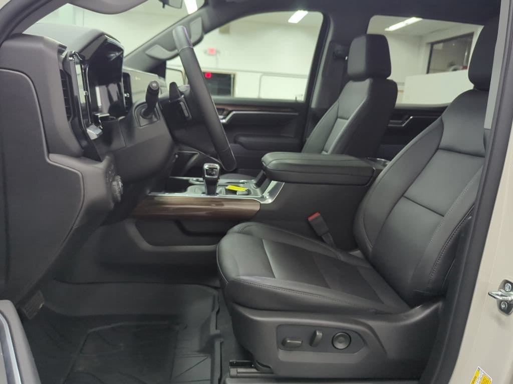 2026 Chevrolet Silverado 1500 RST - Photo 9